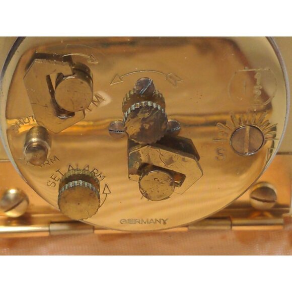 Vintage Seth Thomas Travel Alarm Clock‎ Leather Keywound Luminous Dial - Picture 7 of 9